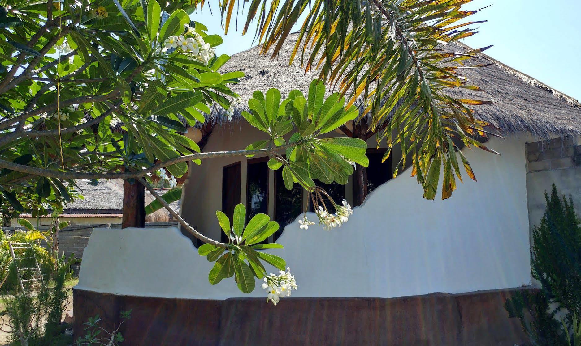 Adeng-Adeng Bungalows Гили-Мено Экстерьер фото